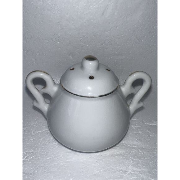 Vintage Porcelain Grand Canyon Sugar Slug And Creamer Salt And Pepper Shakers - Picture 3 of 7